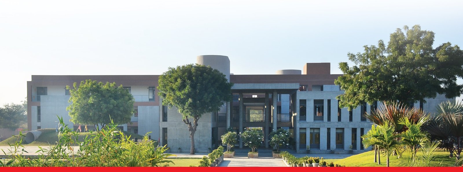 Aavishkar School