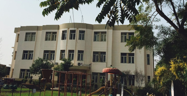 Apeejay School -Mahavir Marg