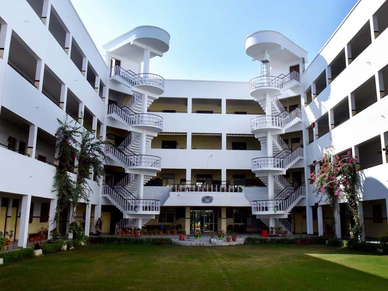 Bakhshi Springdales School