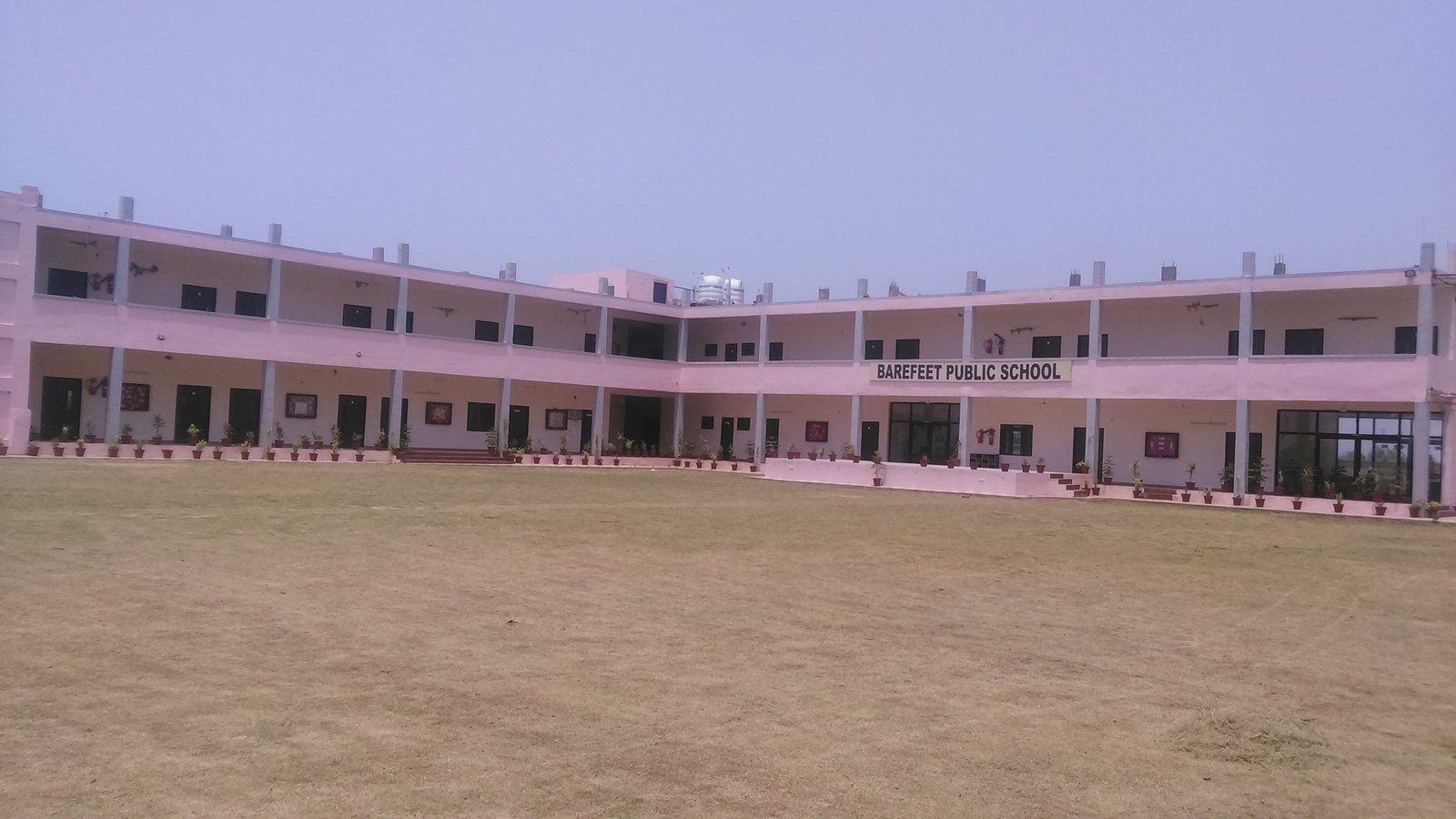 BareFeet Public School