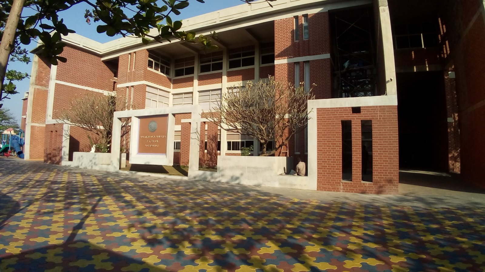 Bhavan\'s R.K.Sarda Vidya Mandir