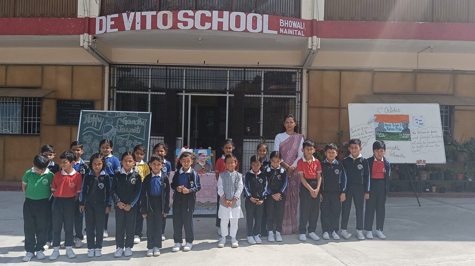 De Vito School