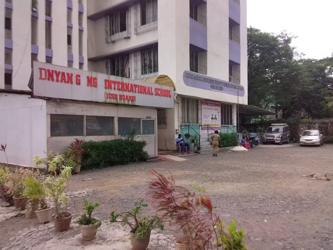 DG International School