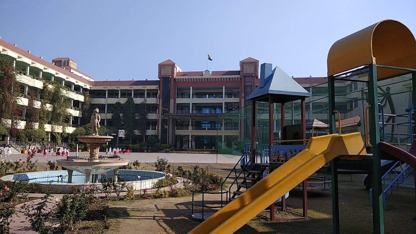 Green Land Sen. Sec. Public School