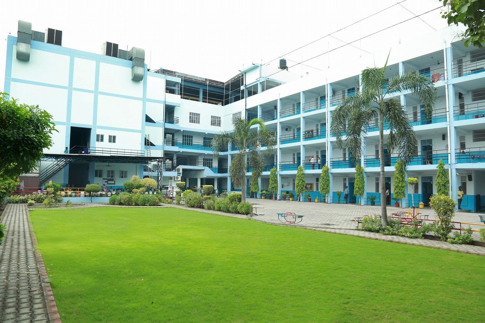 Shri Harkrishan Sahib Public Sr.Sec.School
