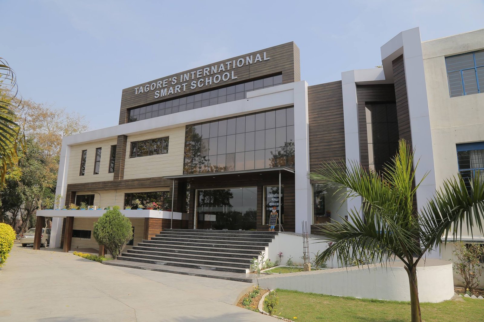 Tagore\'s International Smart School