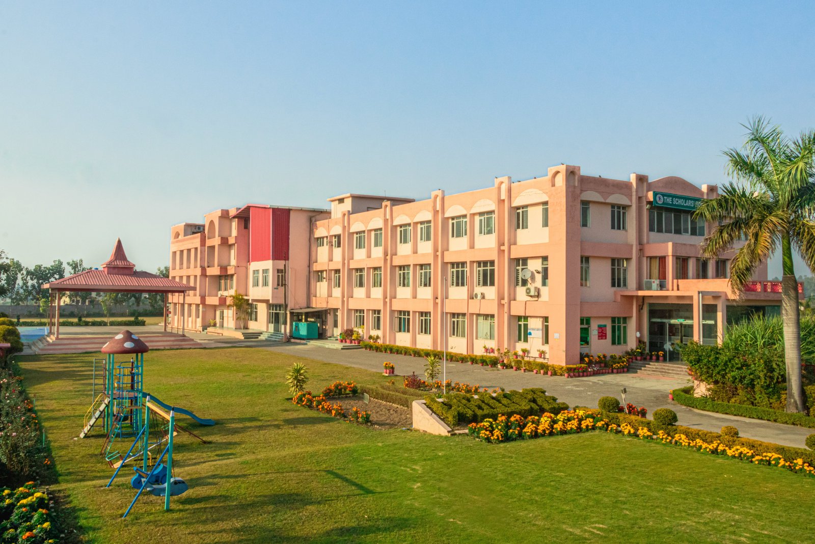 The Scholars\' Home