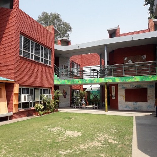 The Tribune School