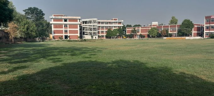 Uma Rana Public School