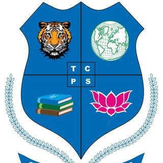 Crayons Public School logo